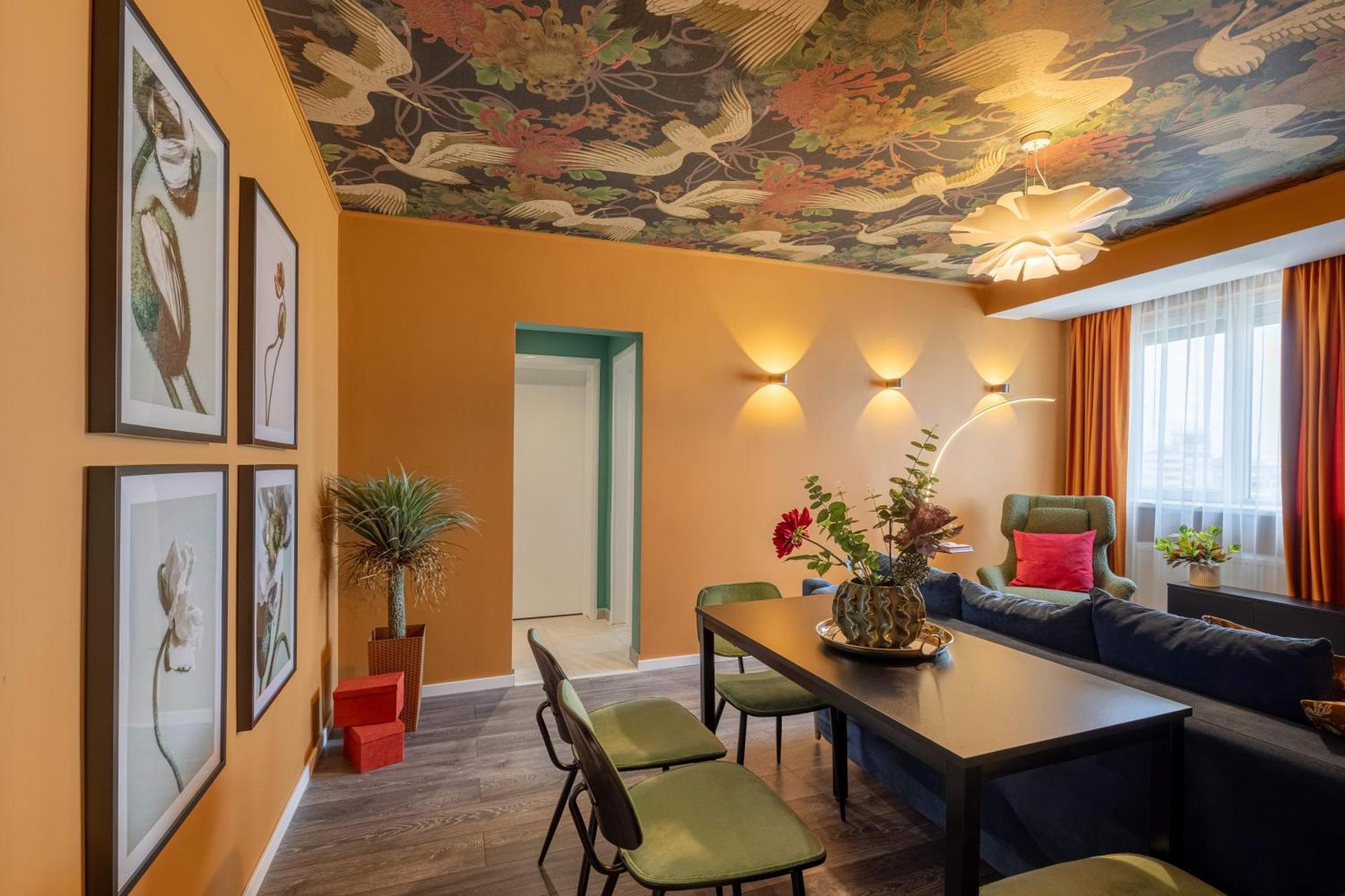 Holt - Lucky Cranes Apartment Bucharest Luaran gambar